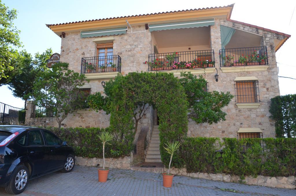 Torrejón el Rubio Apartamentos De Astroturismo La Canada מראה חיצוני תמונה